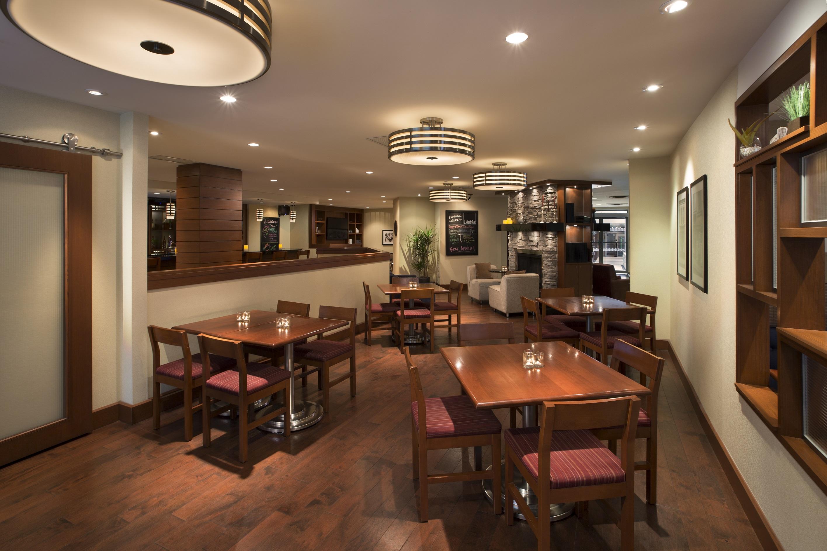 Four Points By Sheraton Hotel & Conference Centre Gatineau-Ottawa Exterior foto